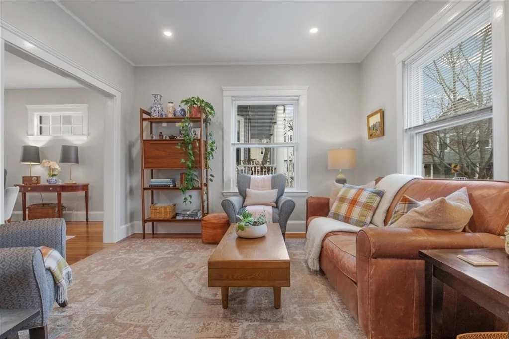 3 bed, 1 bath apartment for rent at 18 Bradfield Ave Unit 2, Roslindale — photo 6 of 41