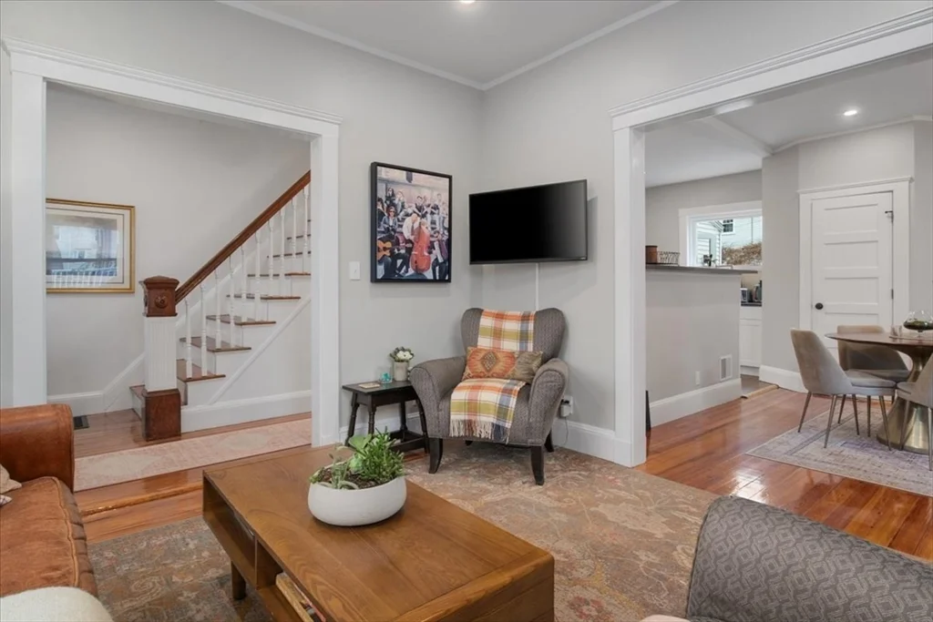 3 bed, 1 bath apartment for rent at 18 Bradfield Ave Unit 2, Roslindale — photo 8 of 41