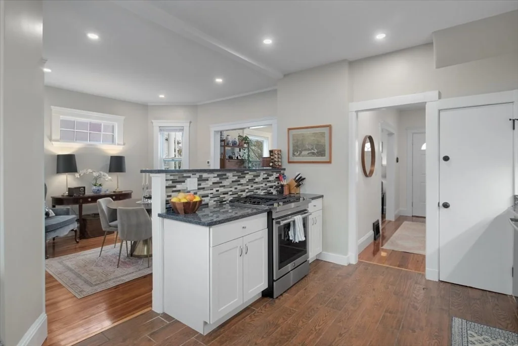 3 bed, 1 bath apartment for rent at 18 Bradfield Ave Unit 2, Roslindale — photo 13 of 41