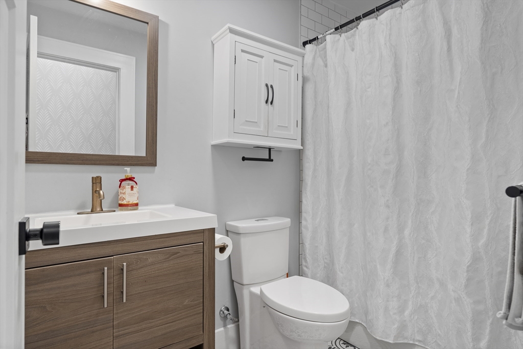 1 bed, 1 bath apartment for rent at 18 Brent St Unit 2, Dorchester — photo 7 of 8