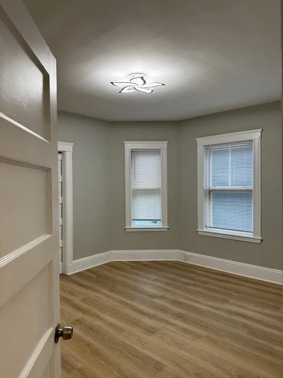 5 bed, 2 bath apartment for rent at 18 Bromfield Rd Unit 2, Tufts — photo 10 of 24