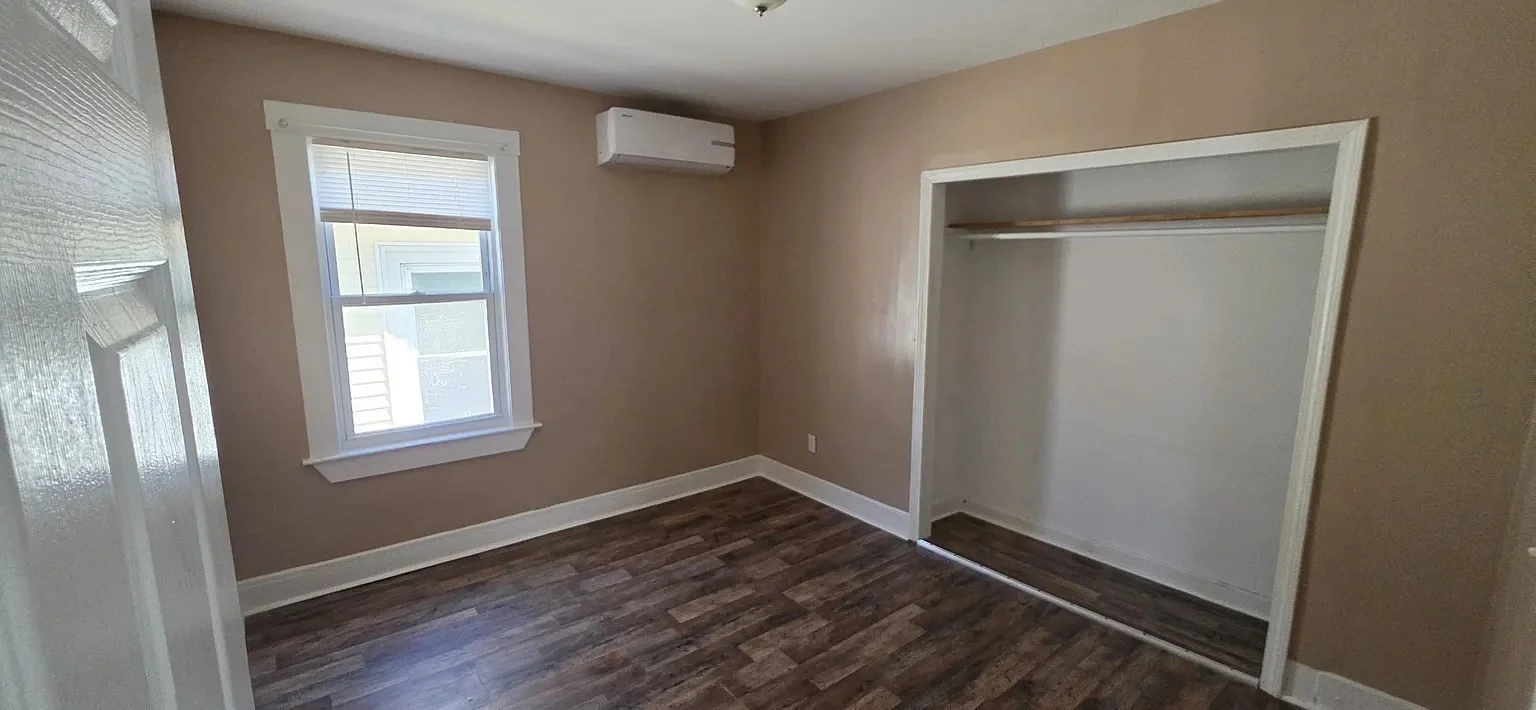 3 bed, 1 bath apartment for rent at 18 Bullard St Unit 1, New Bedford — photo 6 of 12