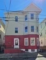 3 bed, 1 bath apartment for rent at 18 Bullard St Unit 1, New Bedford — photo 11 of 12