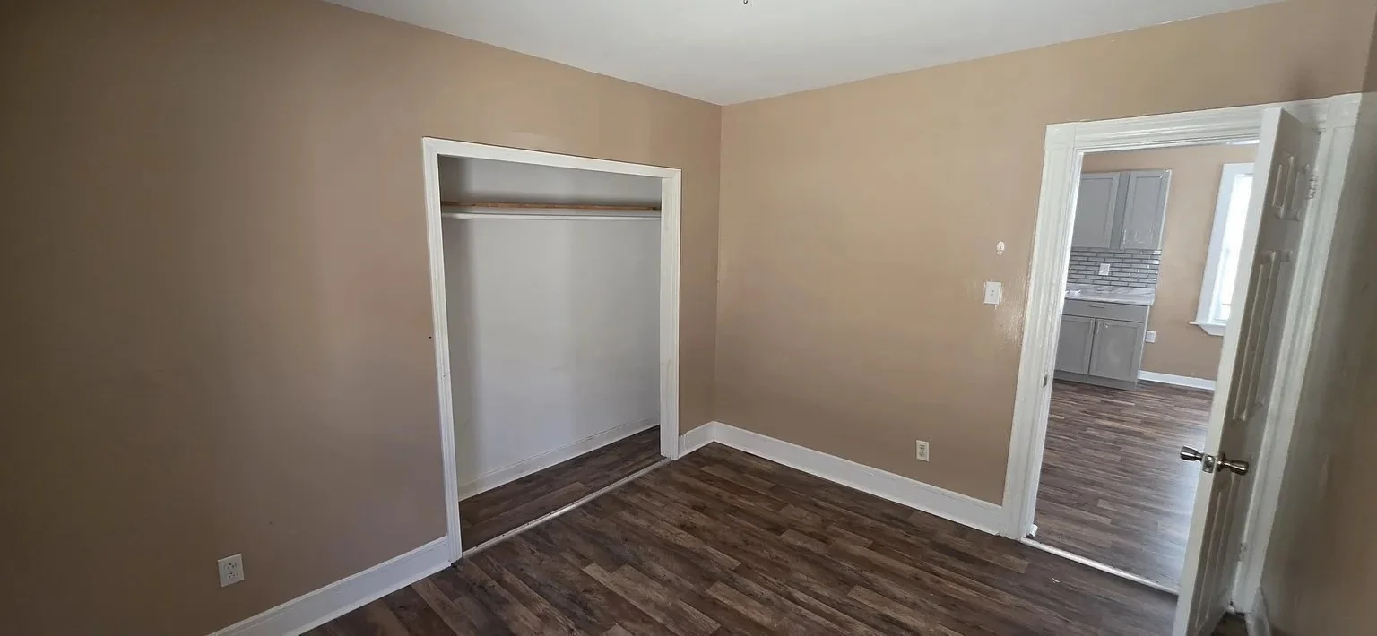 3 bed, 1 bath apartment for rent at 18 Bullard St Unit 1, New Bedford — photo 3 of 12