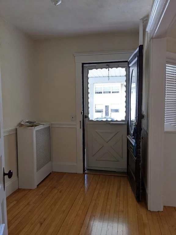 2 bed, 1 bath apartment for rent at 18 Burton St Unit 1, Brighton — photo 7 of 8