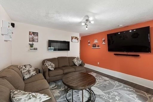3 bed, 1 bath apartment for rent at 18 Cambridge St Unit B, Ayer — photo 3 of 9