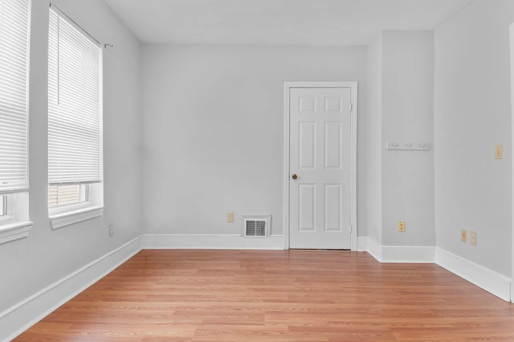 3 bed, 1 bath apartment for rent at 18 Cameron St Unit 3, Dorchester — photo 23 of 27