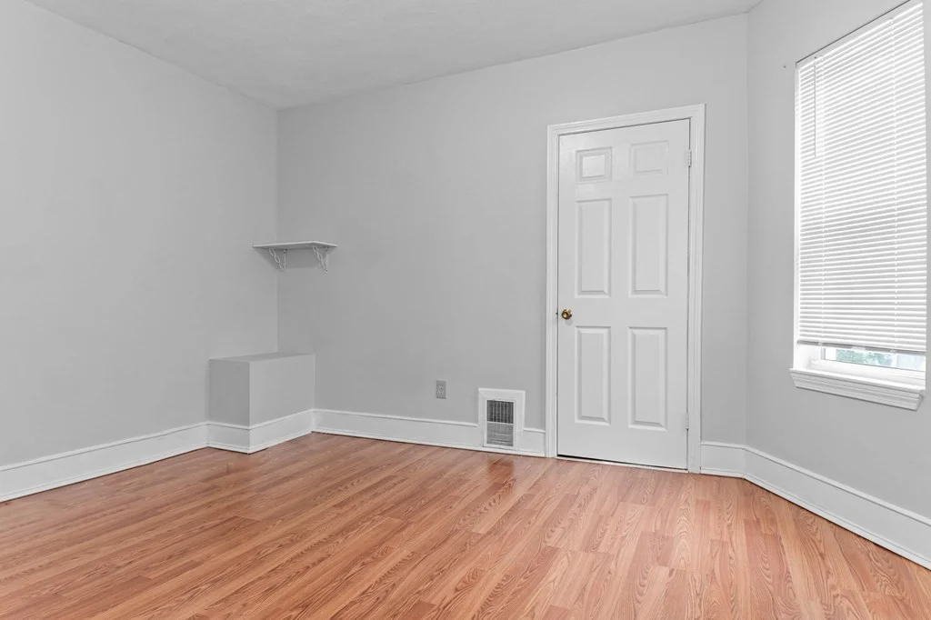 3 bed, 1 bath apartment for rent at 18 Cameron St Unit 3, Dorchester — photo 8 of 27
