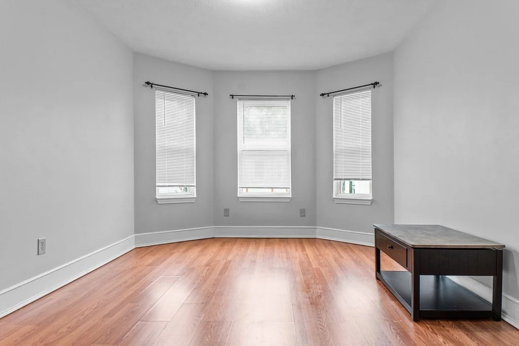 3 bed, 1 bath apartment for rent at 18 Cameron St Unit 3, Dorchester — photo 5 of 27
