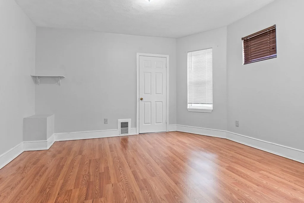 3 bed, 1 bath apartment for rent at 18 Cameron St Unit 3, Dorchester — photo 7 of 27