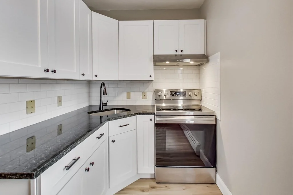 2 bed, 1 bath apartment for rent at 18 Carlmark St Unit 1, Quincy — photo 6 of 23