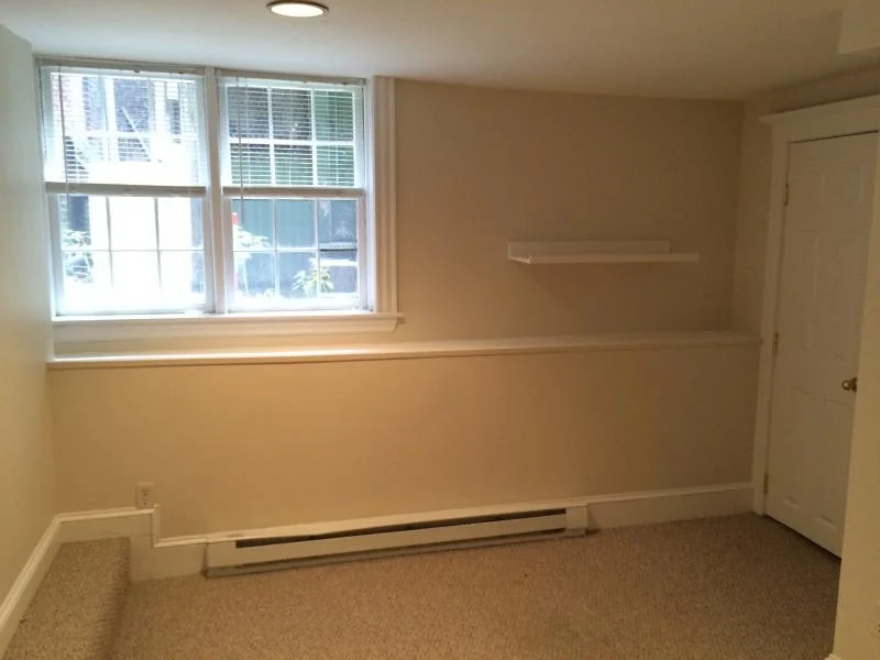 2 bed, 1 bath apartment for rent at 18 Cedar Lane Way Unit 4, Beacon Hill — photo 4 of 5