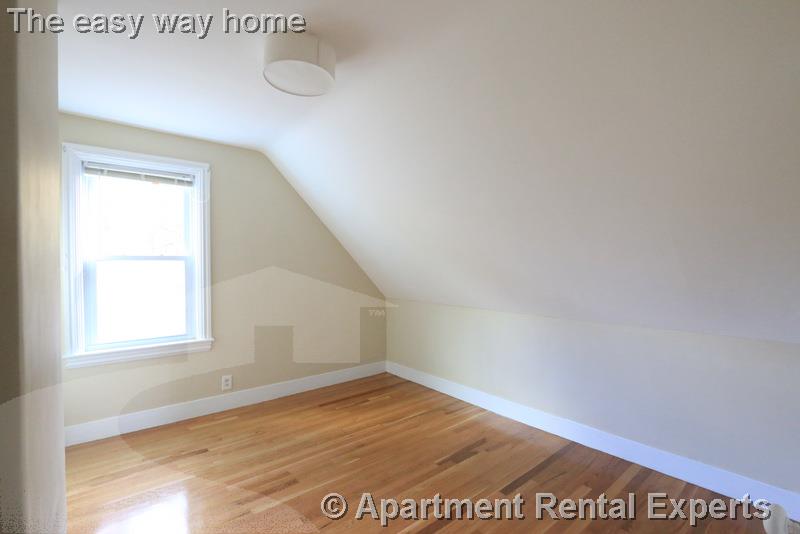3 bed, 2 bath apartment for rent at 18 Chandler St Unit 2, Davis Square — photo 11 of 19