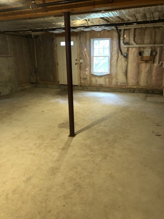 3 bed, 1 bath apartment for rent at 18 Charles St Unit 3, Weymouth — photo 11 of 11