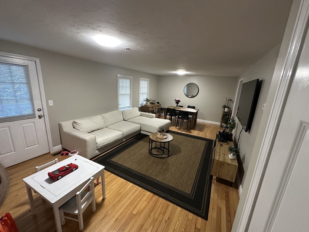 3 bed, 1 bath apartment for rent at 18 Charles St Unit 3, Weymouth — photo 2 of 11