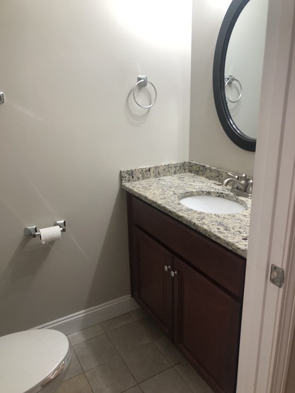 3 bed, 1 bath apartment for rent at 18 Charles St Unit 3, Weymouth — photo 6 of 11