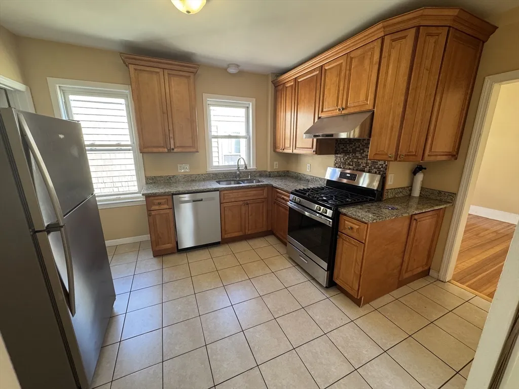 4 bed, 2 bath apartment for rent at 18 Chase St Unit 3, Dorchester