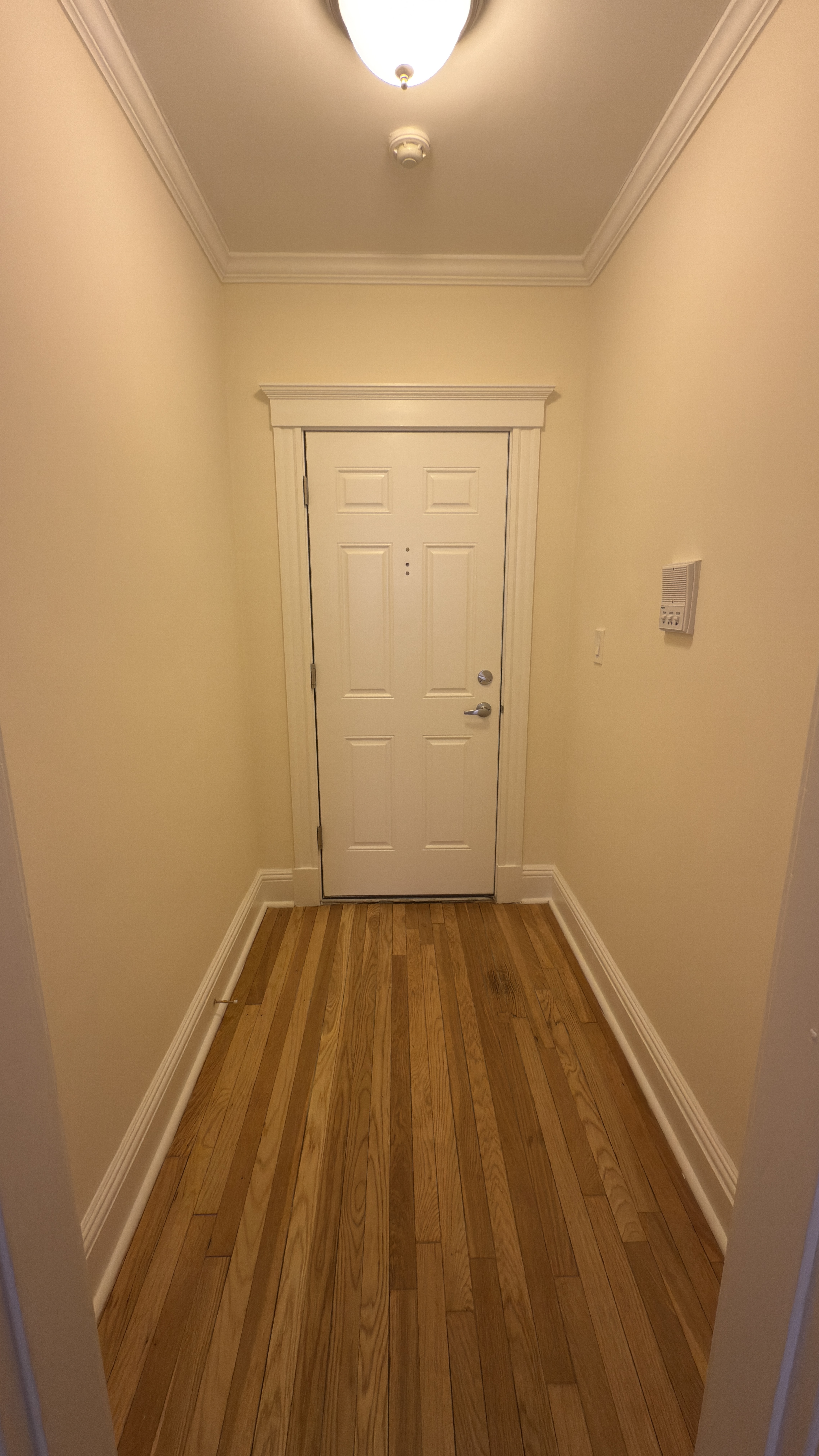 Studio bed, 1 bath apartment for rent at 18 Chauncy St Unit 07, Neighborhood Nine — photo 5 of 14