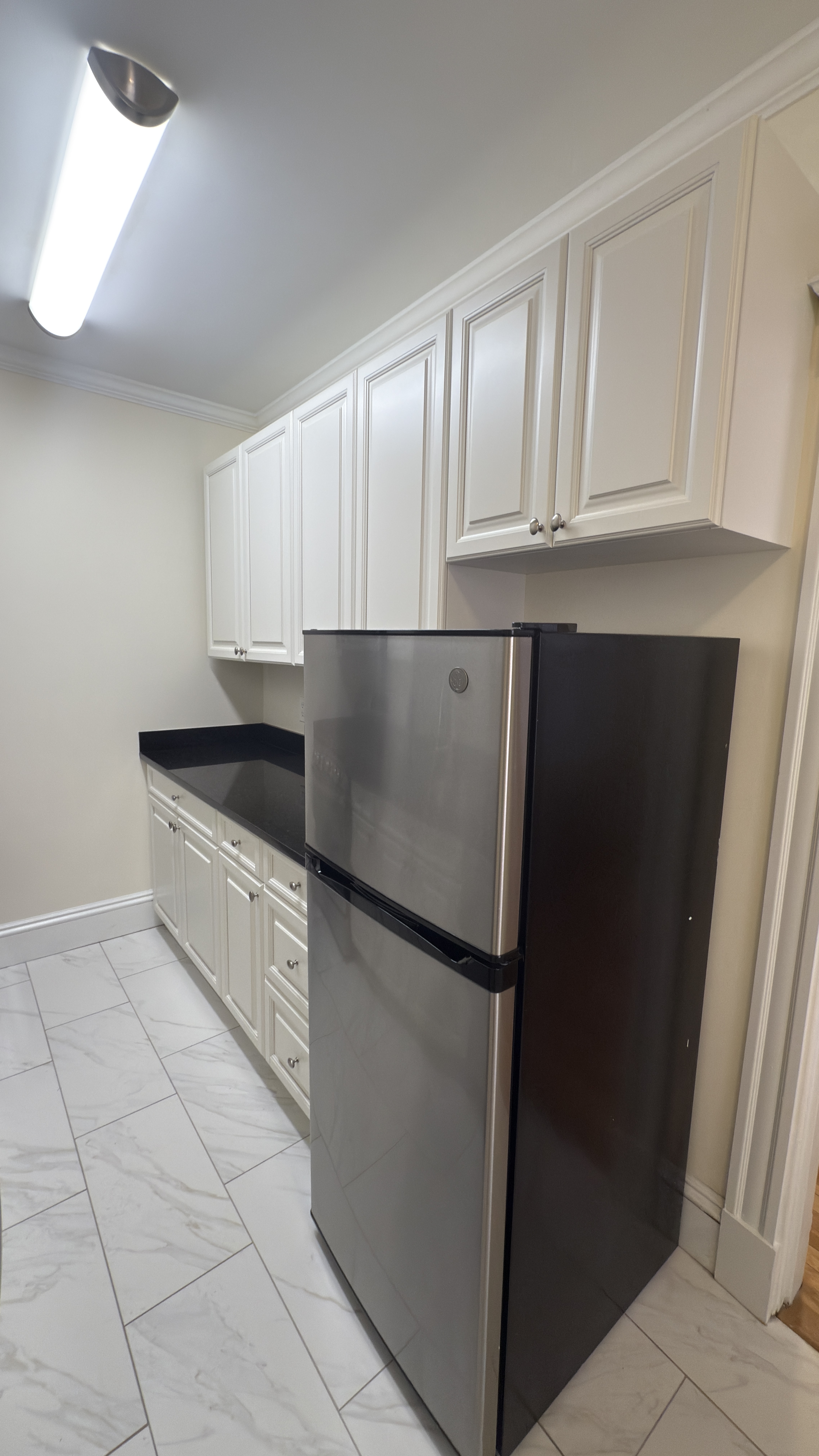 Studio bed, 1 bath apartment for rent at 18 Chauncy St Unit 07, Neighborhood Nine — photo 2 of 14
