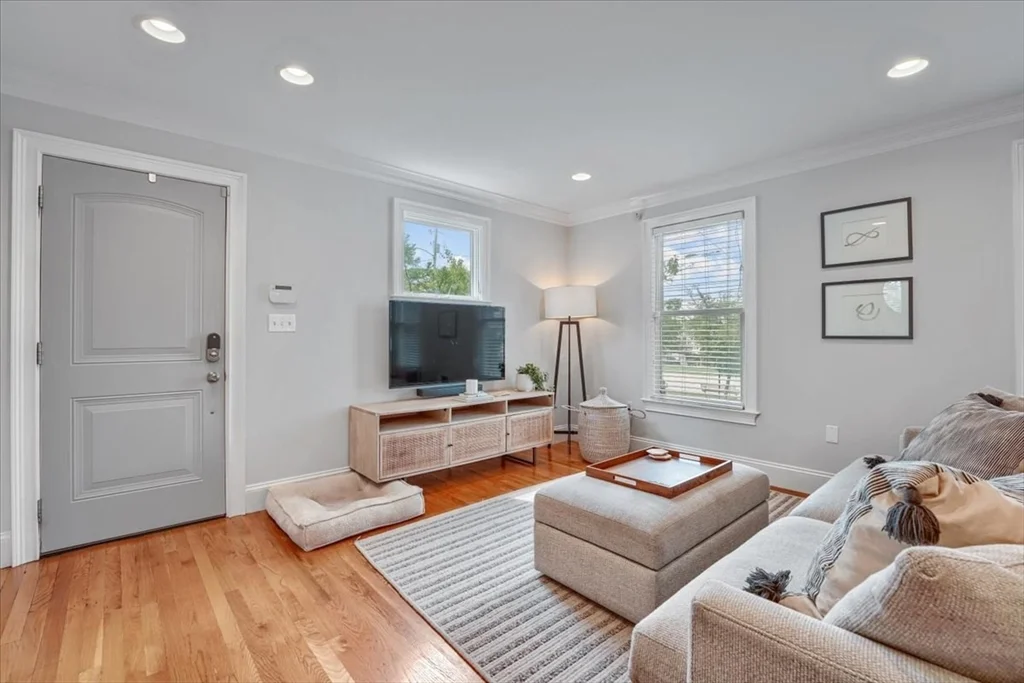 2 bed, 1 bath apartment for rent at 18 Claymont Ter Unit 18, Dorchester — photo 7 of 37