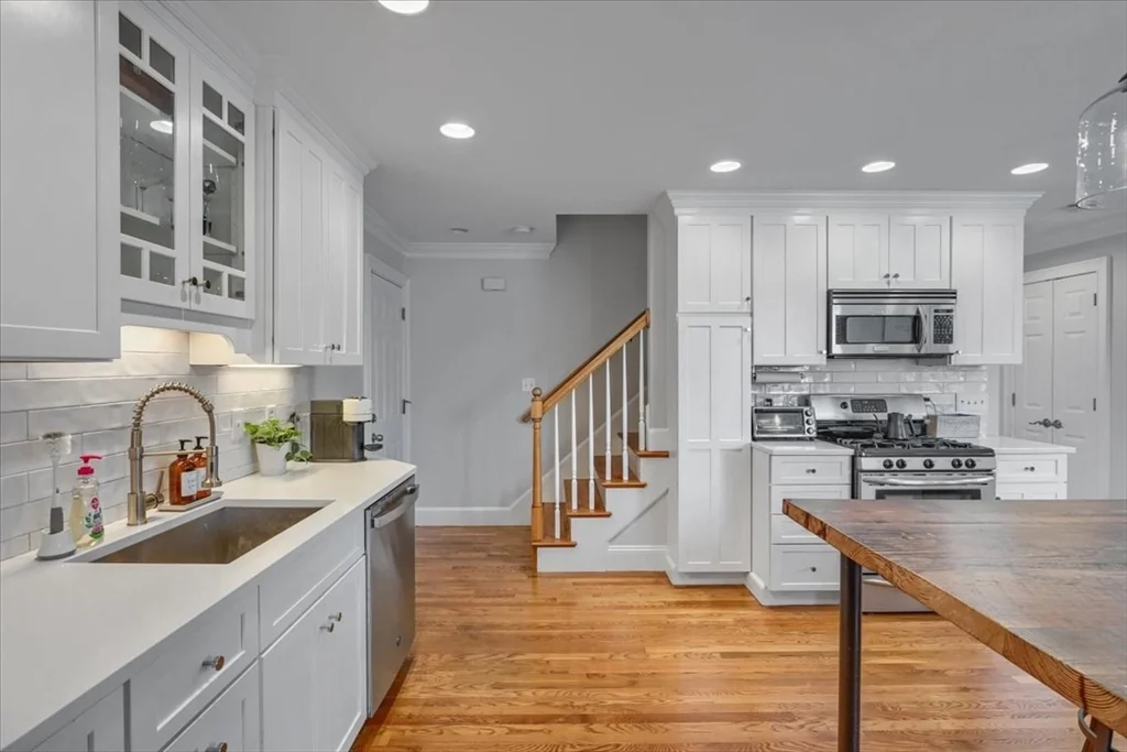 2 bed, 1 bath apartment for rent at 18 Claymont Ter Unit 18, Dorchester — photo 11 of 37