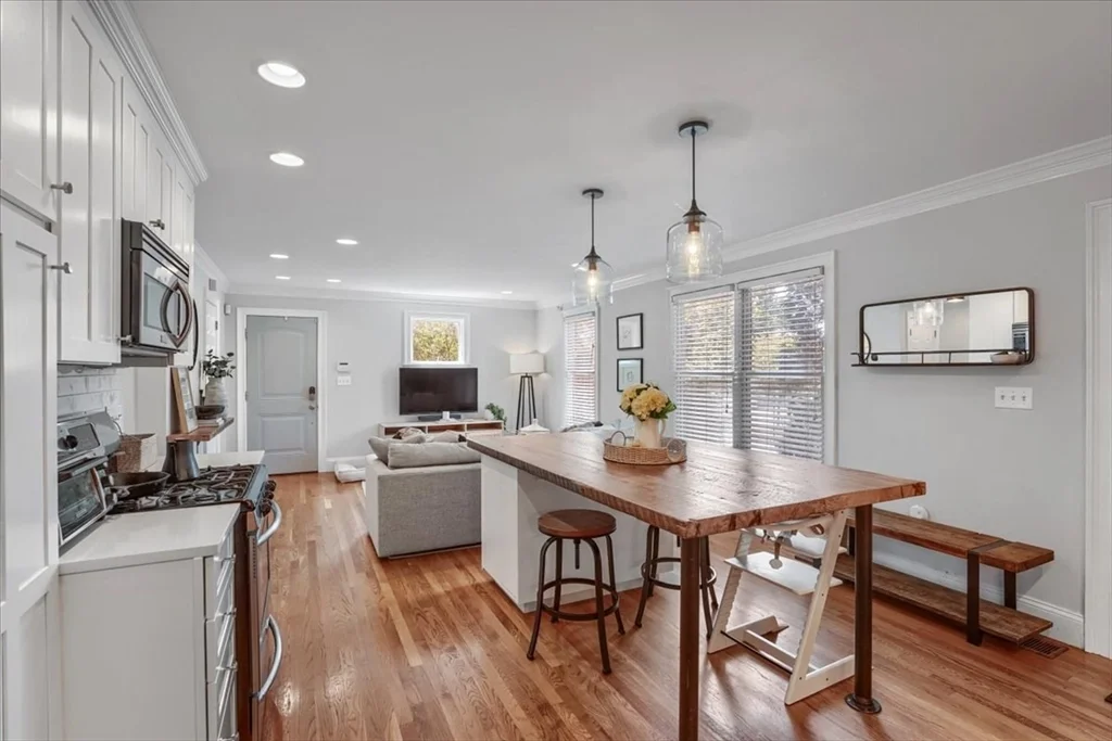 2 bed, 1 bath apartment for rent at 18 Claymont Ter Unit 18, Dorchester — photo 9 of 37