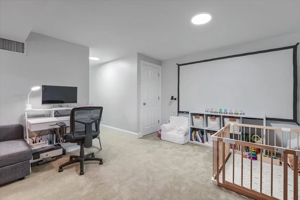 2 bed, 1 bath apartment for rent at 18 Claymont Ter Unit 18, Dorchester — photo 27 of 37