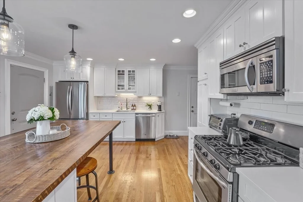 2 bed, 1 bath apartment for rent at 18 Claymont Ter Unit 18, Dorchester — photo 16 of 37