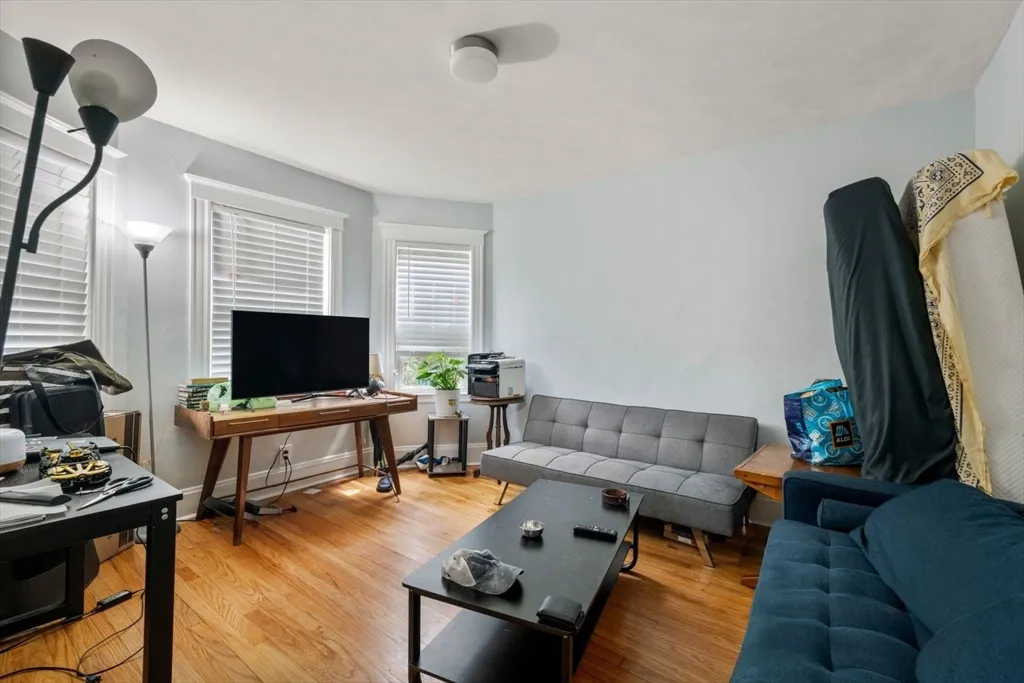 4 bed, 2.5 bath apartment for rent at 18 Claymoss Rd Unit 1, Brighton — photo 6 of 24