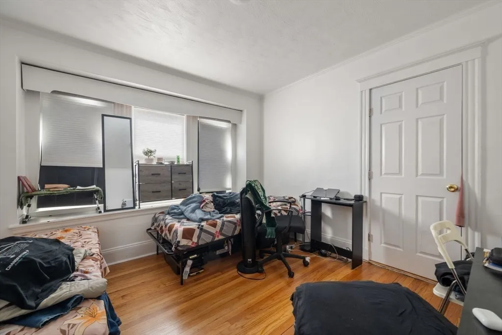4 bed, 2.5 bath apartment for rent at 18 Claymoss Rd Unit 1, Brighton — photo 11 of 24