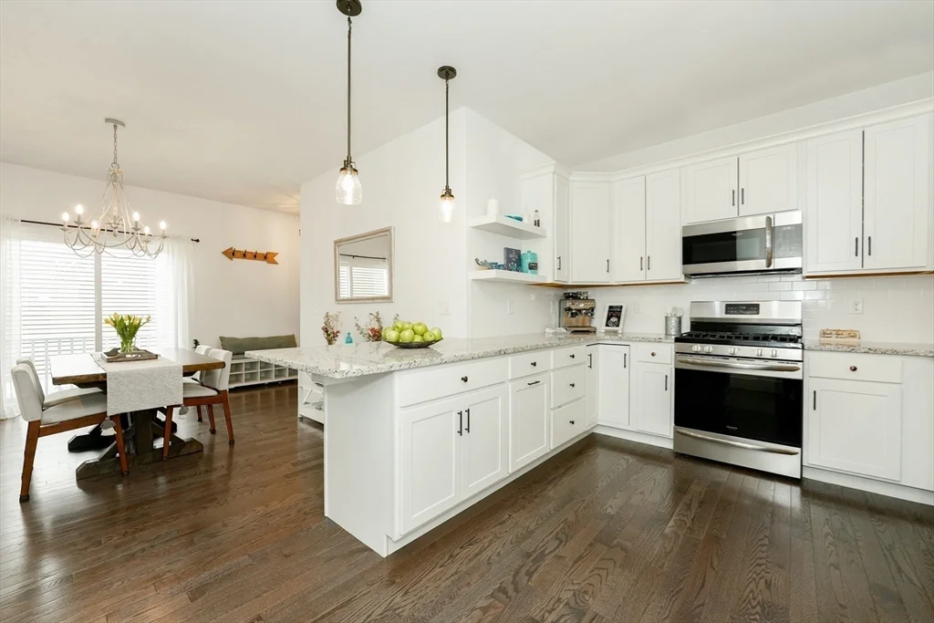 4 bed, 3 bath apartment for rent at 18 Cleary Cir Unit 18, Norfolk — photo 11 of 28