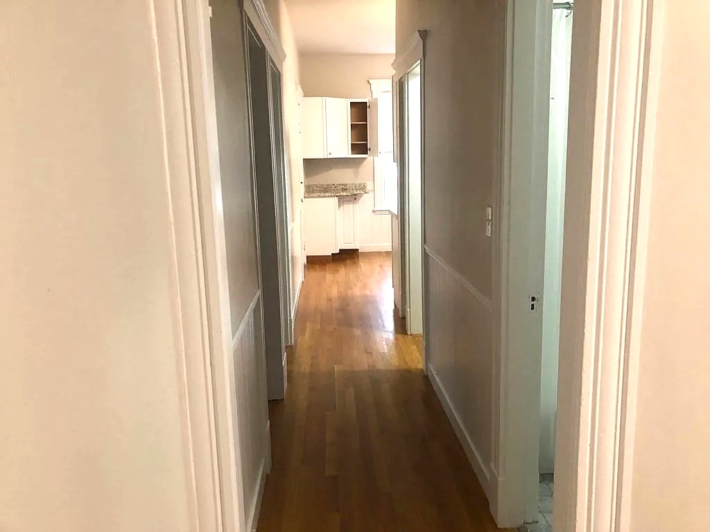 3 bed, 1 bath apartment for rent at 18 Cliff St Unit 2, Salem — photo 16 of 22