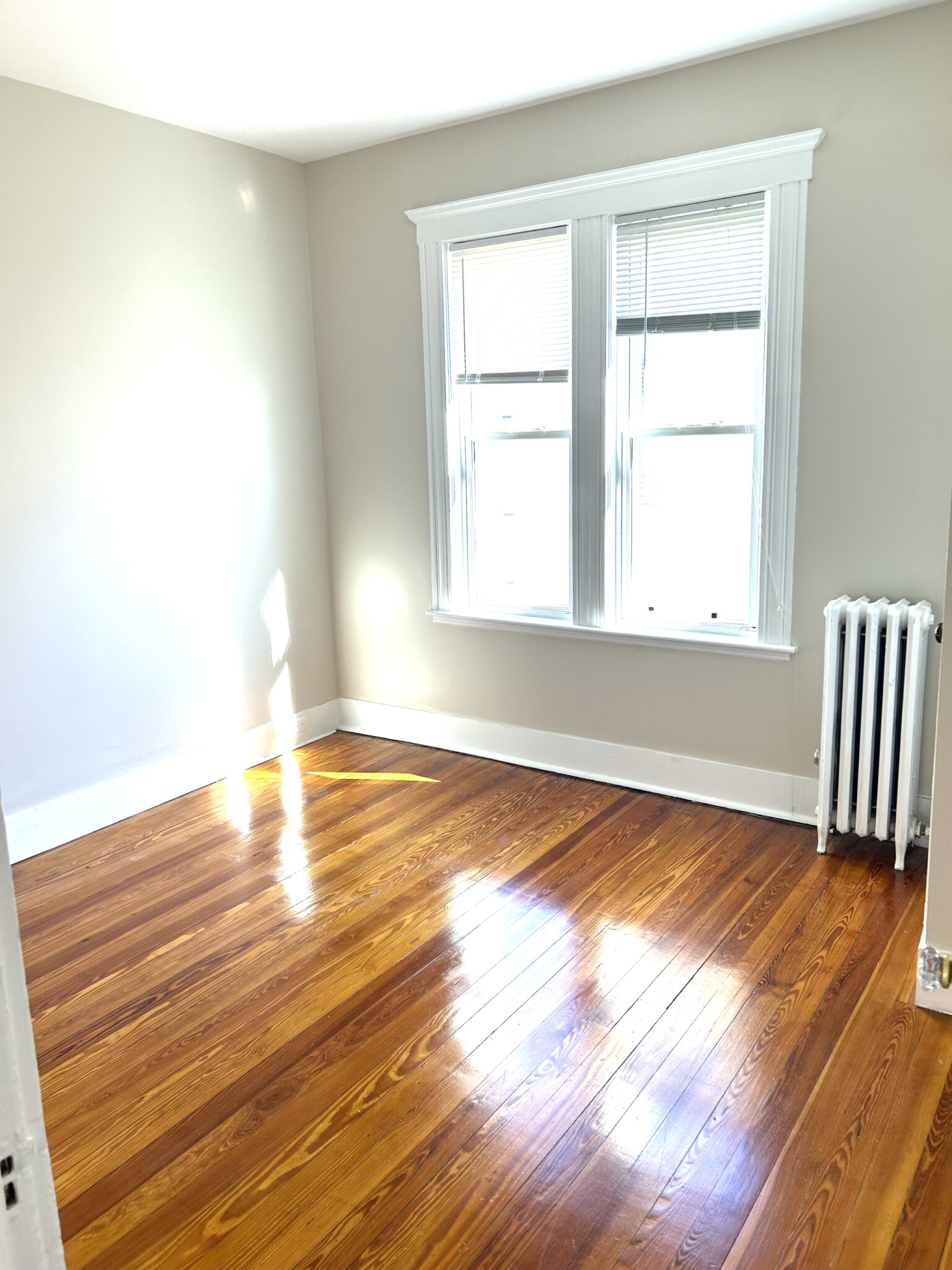 3 bed, 1 bath apartment for rent at 18 Cliff St Unit 2, Salem — photo 8 of 22