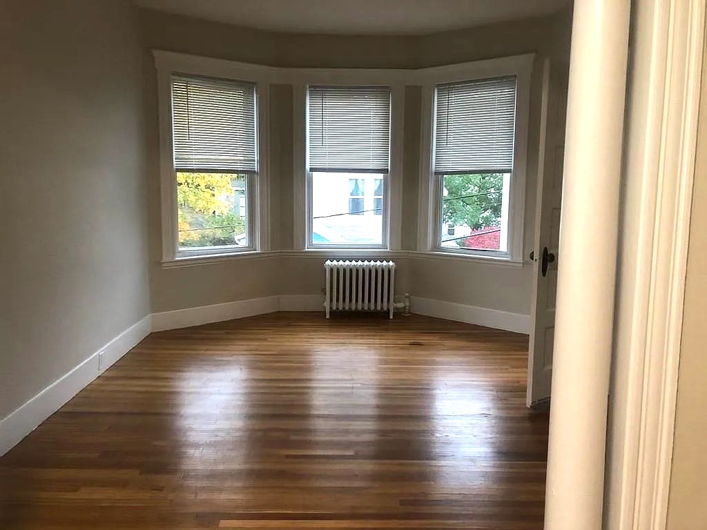 3 bed, 1 bath apartment for rent at 18 Cliff St Unit 2, Salem — photo 12 of 22