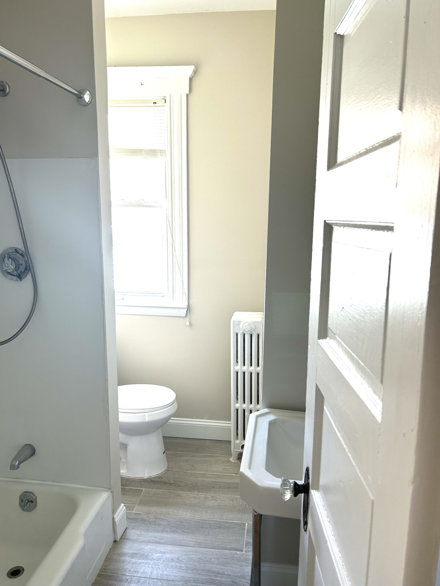 3 bed, 1 bath apartment for rent at 18 Cliff St Unit 2, Salem — photo 18 of 22