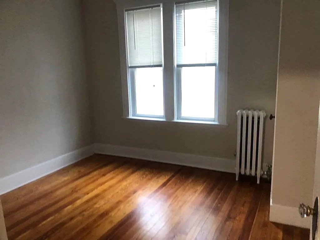 3 bed, 1 bath apartment for rent at 18 Cliff St Unit 2, Salem — photo 13 of 22