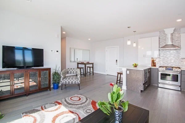 2 bed, 2 bath apartment for rent at 18 Cliveden Unit 604, Quincy — photo 8 of 21