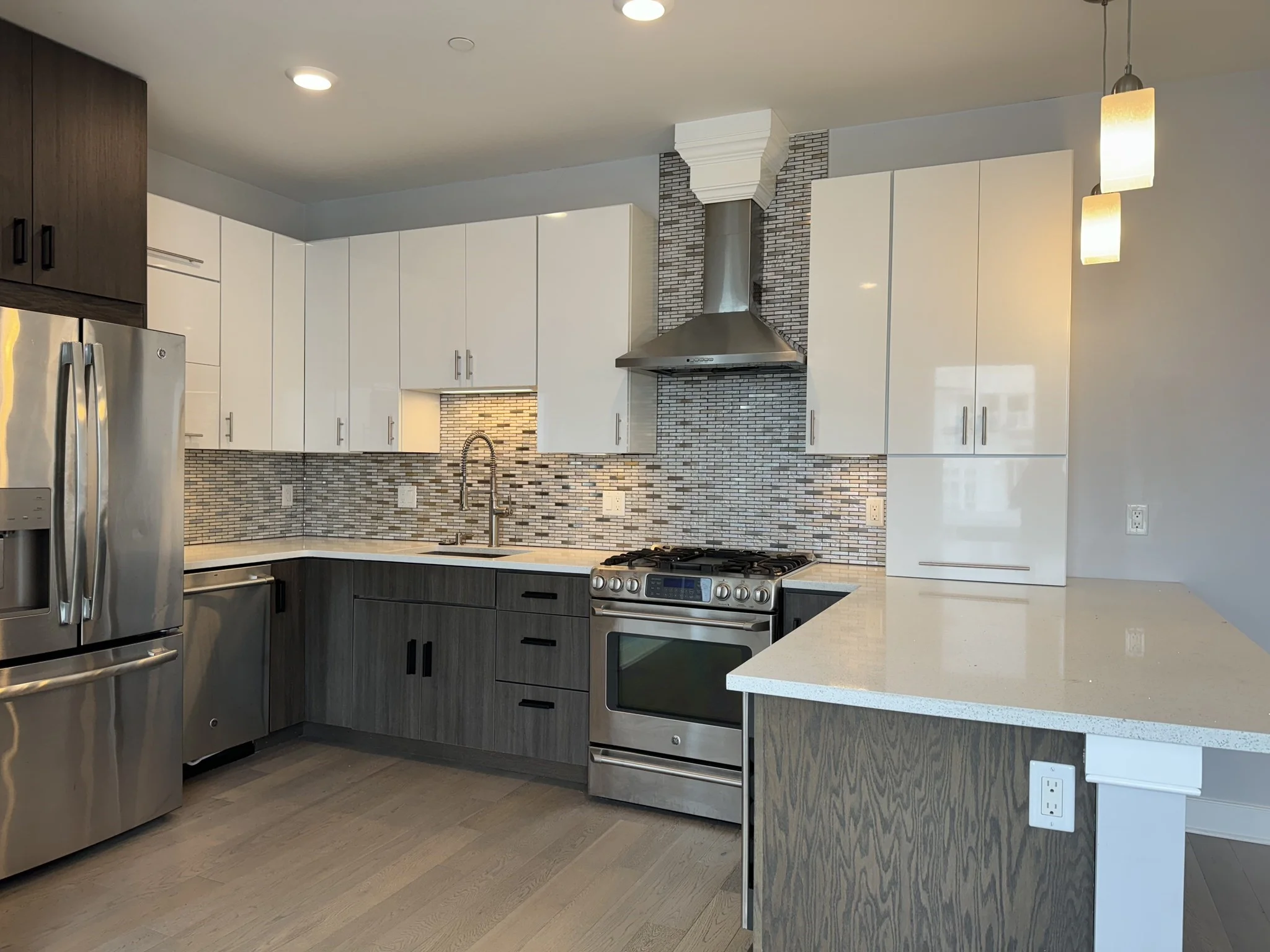 2 bed, 2 bath apartment for rent at 18 Cliveden Unit 604, Quincy — photo 6 of 20