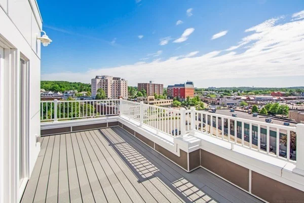 2 bed, 2 bath apartment for rent at 18 Cliveden Unit 604, Quincy — photo 2 of 21