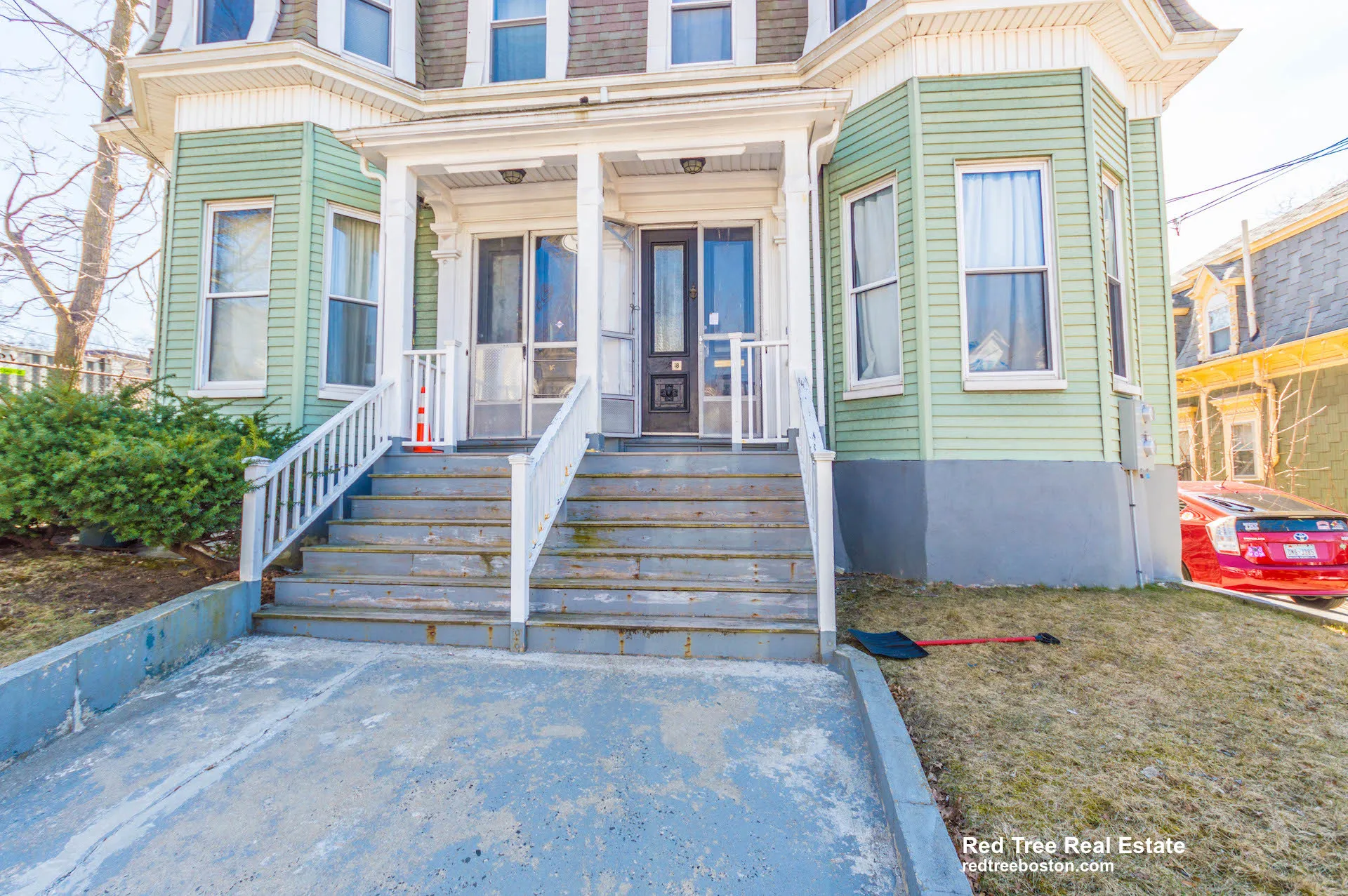 5 bed, 1.5 bath apartment for rent at 18 Cobden St Unit 1, Roxbury — photo 33 of 41