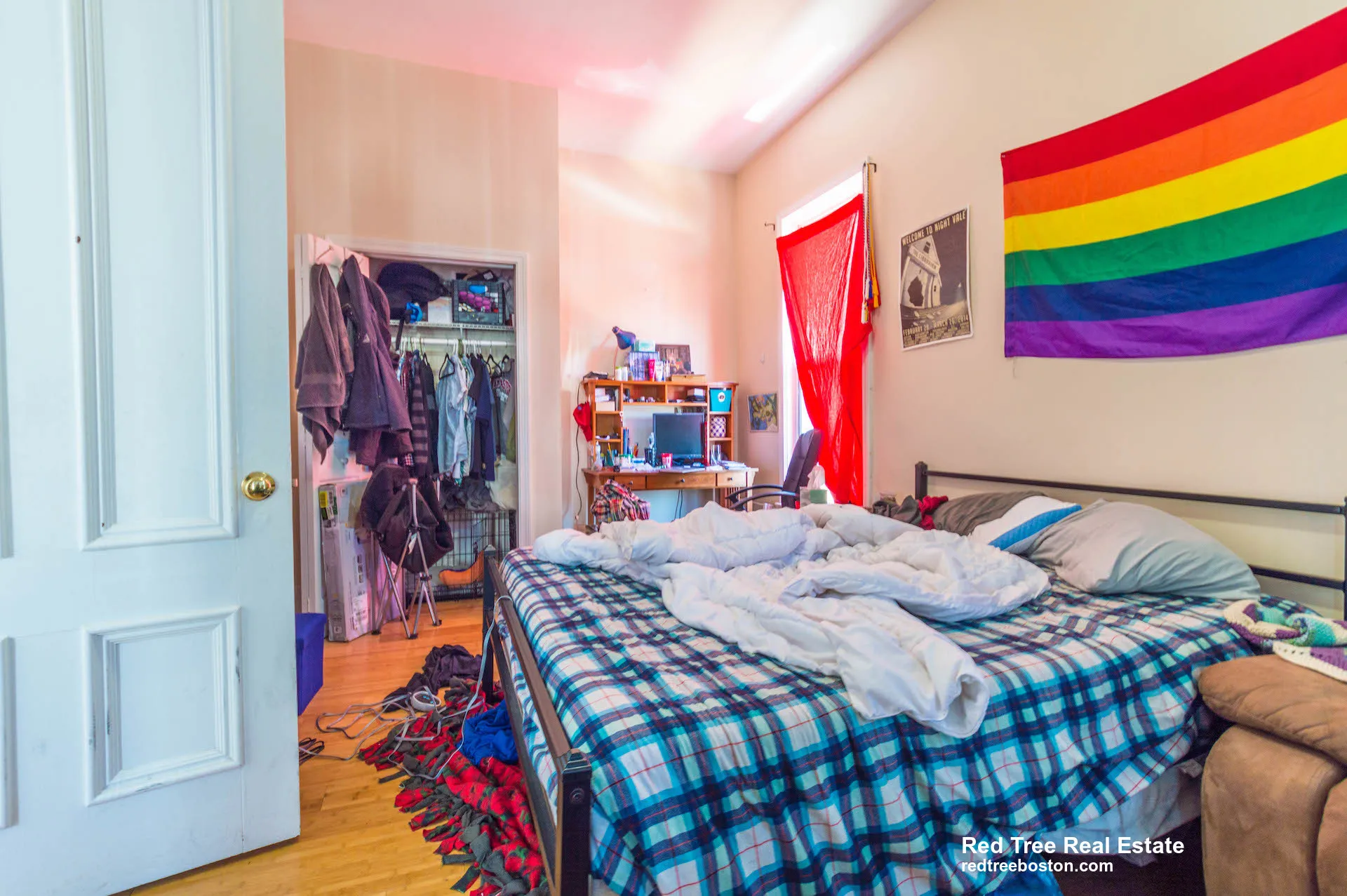 5 bed, 1.5 bath apartment for rent at 18 Cobden St Unit 1, Roxbury — photo 3 of 41