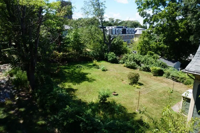 5 bed, 1.5 bath apartment for rent at 18 Cobden St Unit 1, Roxbury — photo 37 of 41