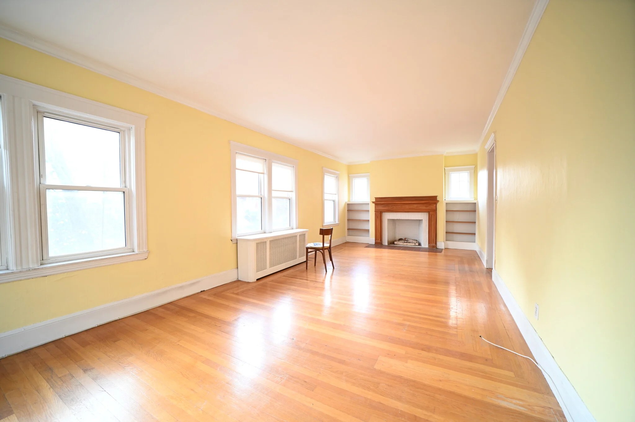 3 bed, 2 bath apartment for rent at 18 Colbourne Crescent Unit 1, Washington Square