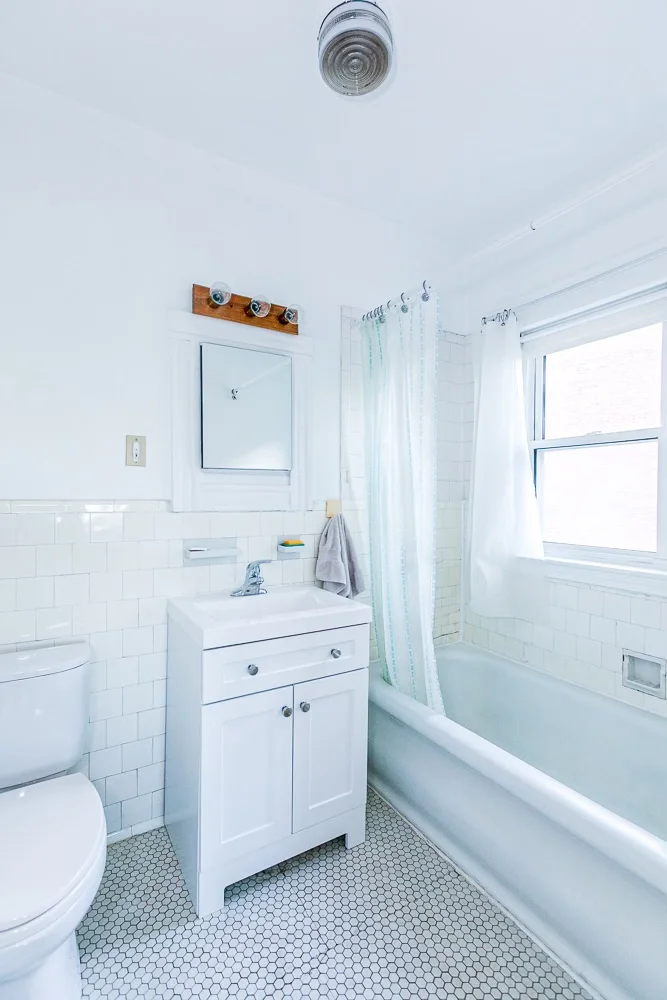 3 bed, 2 bath apartment for rent at 18 Colbourne Crescent Unit 1, Washington Square — photo 11 of 15