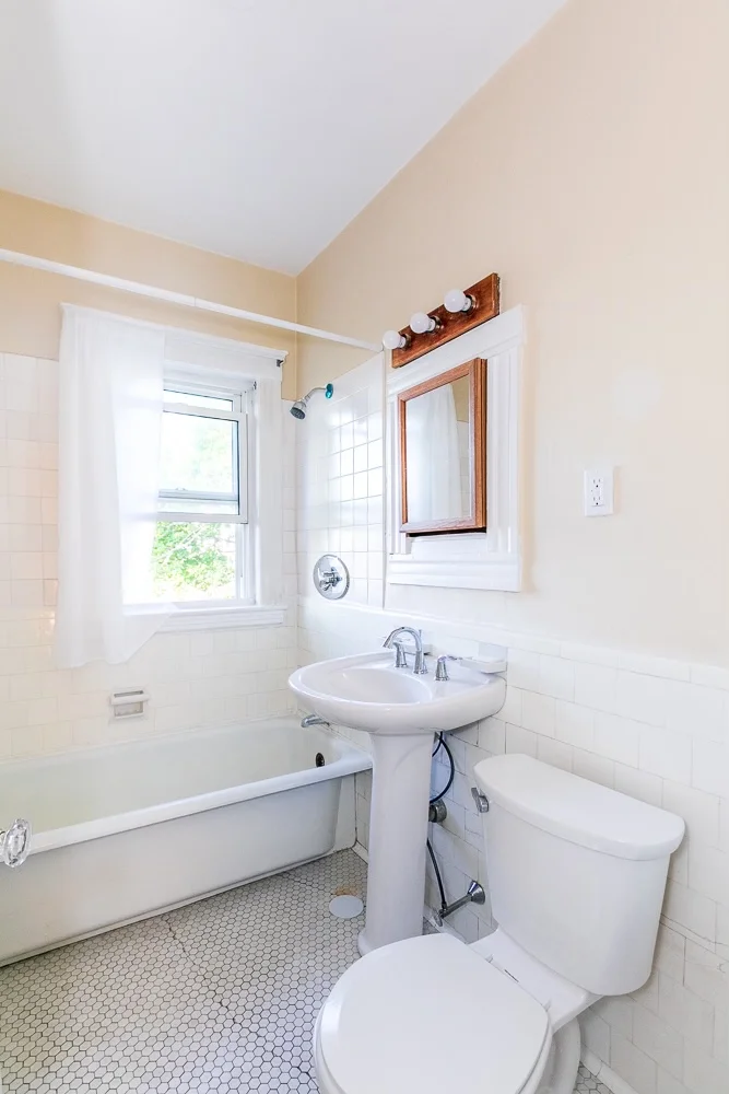 3 bed, 2 bath apartment for rent at 18 Colbourne Crescent Unit 1, Washington Square — photo 12 of 15