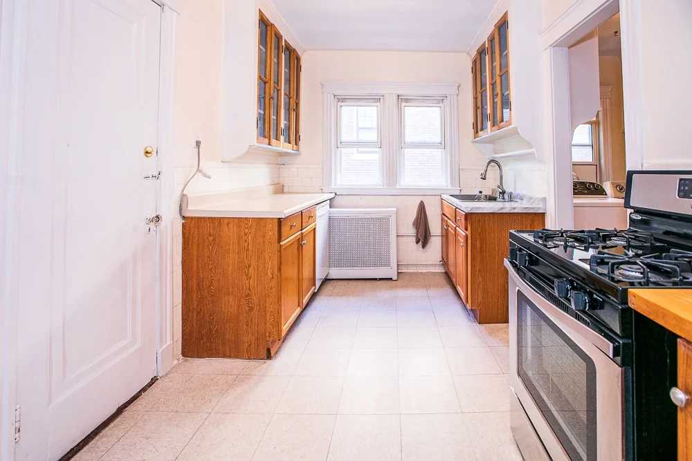 3 bed, 2 bath apartment for rent at 18 Colbourne Crescent Unit 1, Washington Square — photo 7 of 15