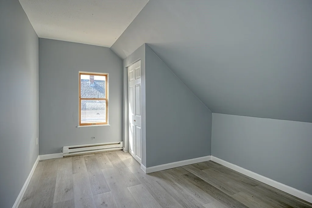 4 bed, 2 bath apartment for rent at 18 Common St Unit 18, Natick — photo 7 of 17