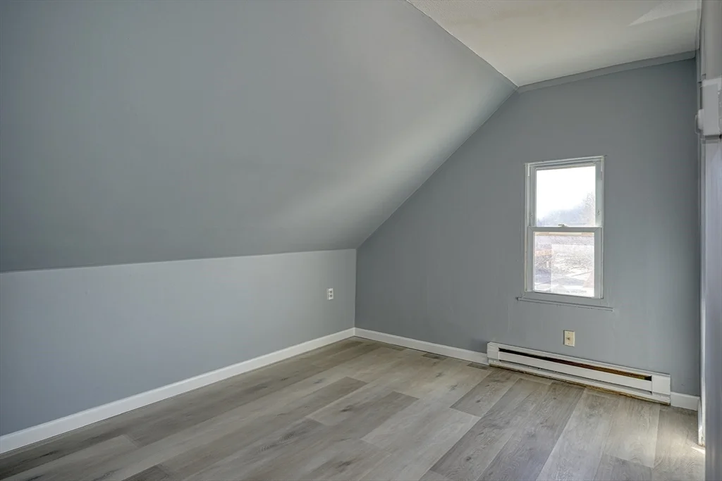 4 bed, 2 bath apartment for rent at 18 Common St Unit 18, Natick — photo 6 of 17