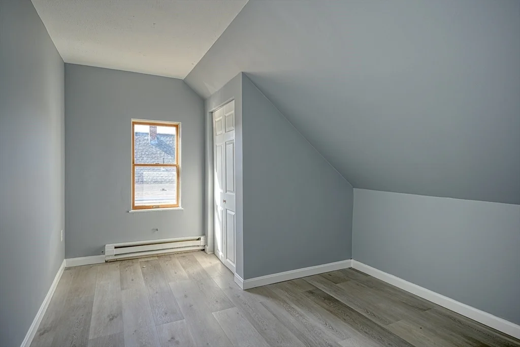 4 bed, 2 bath apartment for rent at 18 Common St Unit 18, Natick — photo 10 of 17