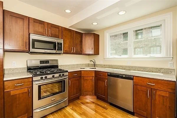 2 bed, 2 bath apartment for rent at 18 Cottage Park Ave Unit 1, North Cambridge — photo 3 of 9